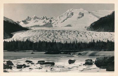 जेंदेउ, अलास्का के पास मेंडेनहॉल ग्लेशियर, c1940। द्वारा अज्ञात