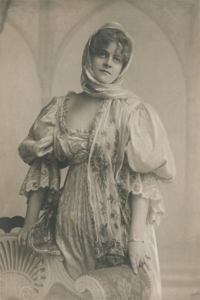 मिस मैरी स्टॉलहोल, 1872-1930, c1930। द्वारा अज्ञात