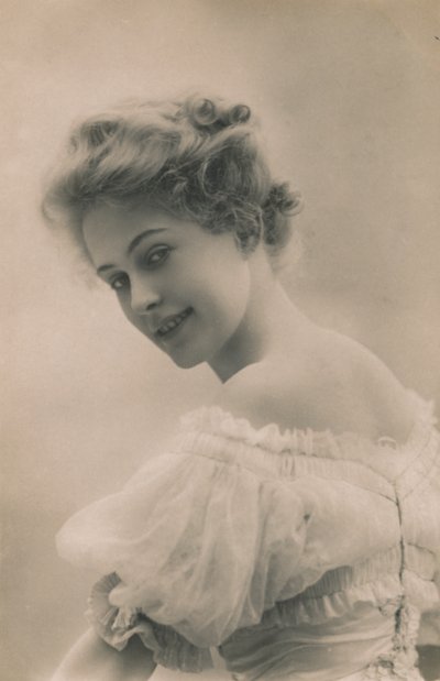 मिस पॉलीन चेज़, 1885-1962, c1930। द्वारा अज्ञात