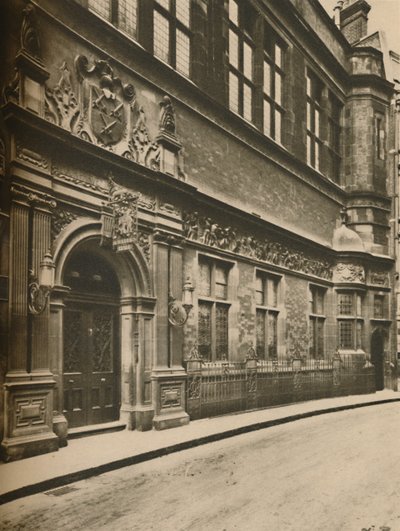 वारगेट लेन ऑफ न्यूगेट स्ट्रीट में आधुनिक कटलर्स हॉल, c1935। द्वारा अज्ञात