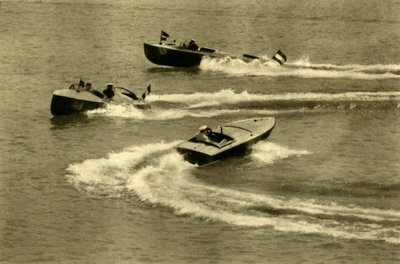 मोटरबोट दौड़, वॉथरसी, कारिन्थिया, ऑस्ट्रिया, c1935। द्वारा अज्ञात