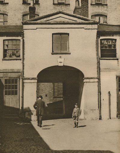ओल्ड Mews ने कहा कि नाइट्सब्रिज में आयरन ड्यूक की अस्तबल, c1935 है। द्वारा अज्ञात