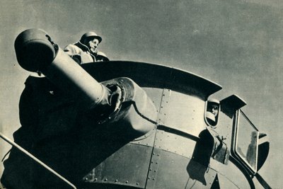 ऑन द आर्क - वॉच ..., c1940, 1942। द्वारा अज्ञात