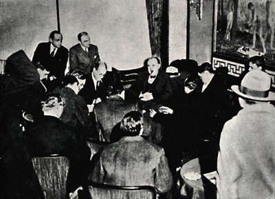 यूरोपा, 1931, 1945 में बोर्ड पर। द्वारा अज्ञात