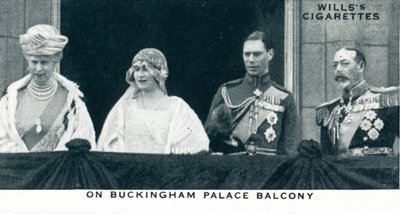 बकिंघम पैलेस बालकनी पर, 1923 1937 द्वारा अज्ञात