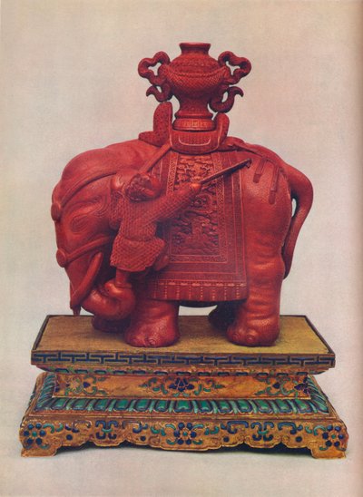 नक्काशीदार लाल लाह के हाथियों की एक जोड़ी, चीनी, कियानलॉन्ग पीरियड, c1765 द्वारा अज्ञात
