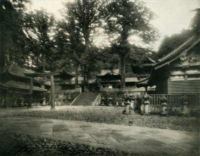 निको, जापान में कई मंदिरों में से एक, पवित्र तीर्थस्थल, 1936 का एक तीर्थस्थल। द्वारा अज्ञात