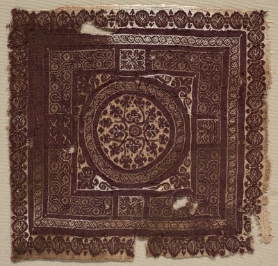 प्रतीकात्मक Interlacing समुद्री मील, 400s - 600s के साथ आभूषण। द्वारा अज्ञात