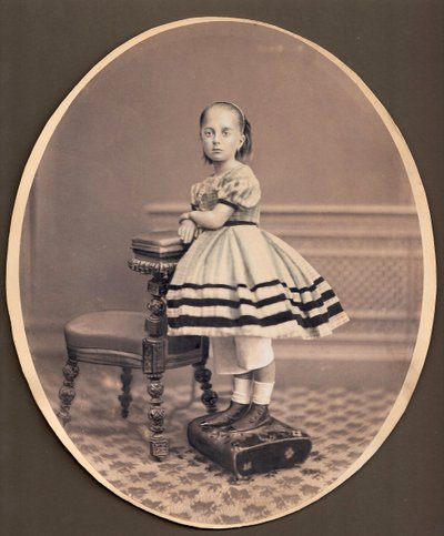 वरवरा मिखायलोवना दोस्तोव्स्काया 1854-1864, सीए 1860 का पोर्ट्रेट द्वारा अज्ञात