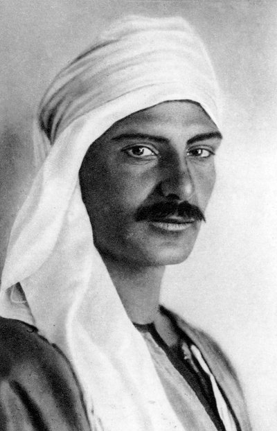 एक बेडौइन का पोर्ट्रेट, c1920s द्वारा अज्ञात