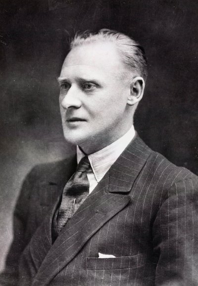 आरजे मिशेल, अंग्रेजी विमान डिजाइनर, c 1933 द्वारा अज्ञात