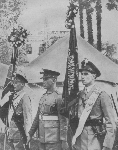 रोज़ एंड द ओल्ड और बोल्ड, 1942। द्वारा अज्ञात
