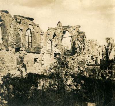 ड्रेस्लिनकोर्ट, उत्तरी फ्रांस में बर्बाद चर्च, c1914-c1918 द्वारा अज्ञात