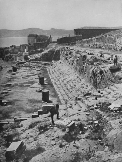 1913 के एलुसिस में महान मंदिर के अवशेष द्वारा अज्ञात