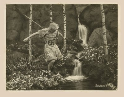 फिल्म डाई निबेलुन्गेन: सिगफ्रीड फ्रिट्ज लैंग, 1924 का दृश्य। द्वारा अज्ञात