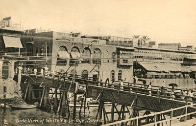 व्हाइटली ब्रिज, बसरा का साइड व्यू, c1918-c1939। द्वारा अज्ञात