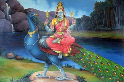 श्री मरिअम्मन हिंदू मंदिर। मोर के साथ श्री गौमरी, सुब्रमण्यन का प्रतीक। सिंगापुर द्वारा अज्ञात
