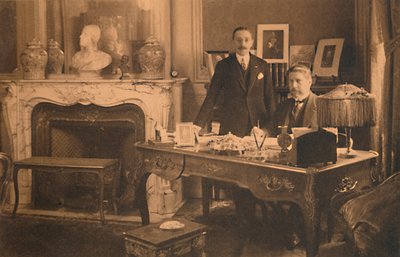 1927 में बेल्जियम के ब्रुसेल्स में क्यूबा दूतावास के कर्मचारी। द्वारा अज्ञात