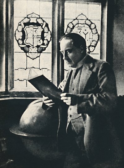 चेकर्स में गैलरी में स्टेनली बाल्डविन, c1925 द्वारा अज्ञात