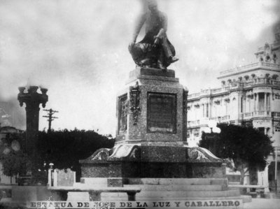 डॉन जोस डे ला लूज कबालेरो की मूर्ति, 1912, 1920 द्वारा अज्ञात