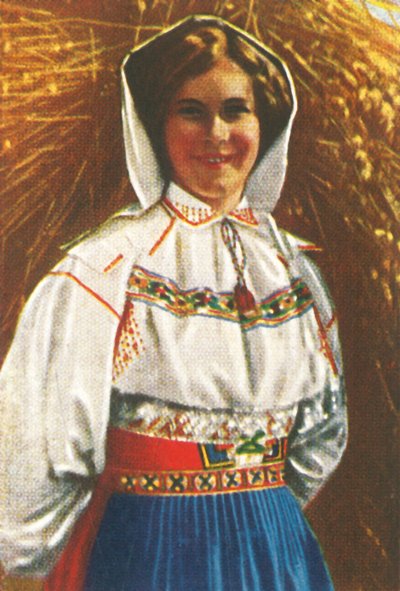पारंपरिक वेशभूषा में स्वीडिश महिला, c1928। द्वारा अज्ञात