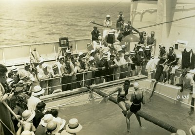 आरएमएल अटलांटिस पर स्विमिंग पूल, c1929-c1939 द्वारा अज्ञात