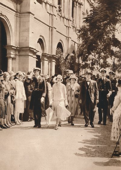ड्यूक और डचेस ऑफ यॉर्क और क्वीन एलिजाबेथ ब्रिस्बेन में 1927 में एक रिसेप्शन छोड़ रहे थे द्वारा अज्ञात
