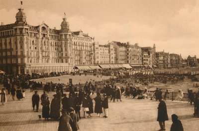 कुर्साल से देखा गया एस्प्लेनेड, c1928 द्वारा अज्ञात