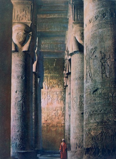 20 वीं शताब्दी का ग्रैंड हॉल, हठोर का मंदिर, डेन्डेरा, मिस्र द्वारा अज्ञात
