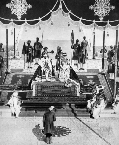 हैदराबाद का निज़ाम दिल्ली दरबार, 1911, 1935 में झूला का भुगतान करता है द्वारा अज्ञात