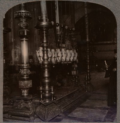 पवित्र सिपाही चर्च, यरूशलेम में घोषणा का पत्थर, c1900 द्वारा अज्ञात