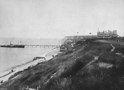 टोटलैंड बे - 1895 में पियर में एक भ्रमण स्टीमर द्वारा अज्ञात