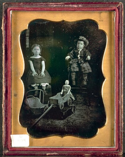 खिलौने वाले दो बच्चे, सी। 1855। द्वारा अज्ञात
