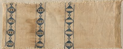 स्कार्फ या हेडड्रेस के दो टुकड़े, 1300। द्वारा अज्ञात