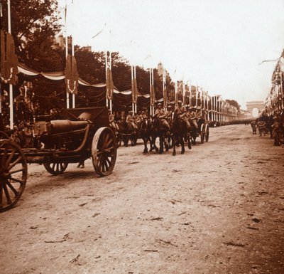 विजय परेड, पेरिस, फ्रांस, c1918-c1919 द्वारा अज्ञात