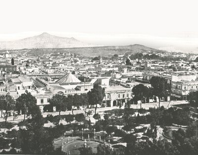 कैथेड्रल, प्यूब्ला, मैक्सिको, 1895 से देखें। द्वारा अज्ञात