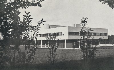 पोइसी में विला, प्रबलित कंक्रीट में निर्मित, 1933 द्वारा अज्ञात