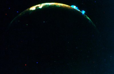 बृहस्पति चंद्रमा पर ज्वालामुखी विस्फोट, लो, 1979 द्वारा अज्ञात