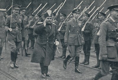 1919, 1937 को एक और प्रतिष्ठित विदेशी आगंतुक का स्वागत। द्वारा अज्ञात