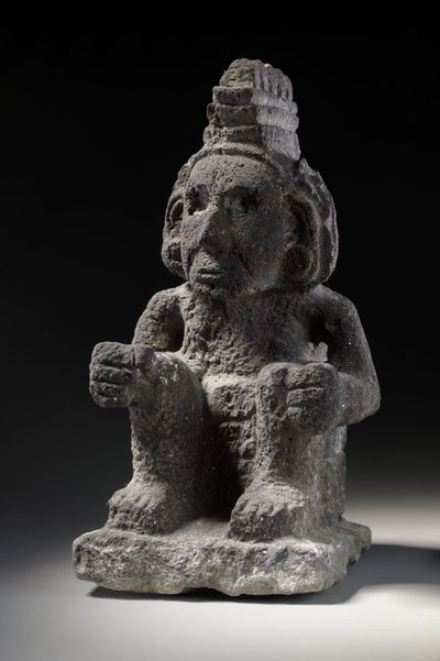 Macuilxochitl की एक एज़्टेक पत्थर की आकृति, c.1200-1521 द्वारा अज्ञात