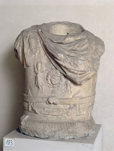 कुइरास, रोमन (संगमरमर) द्वारा अज्ञात