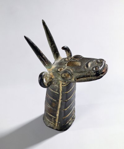 ड्रैगन, भगवान मर्दुक का प्रतीक, स्वर्गीय असीरियन काल, c.800-600 ईसा पूर्व (कांस्य) द्वारा अज्ञात