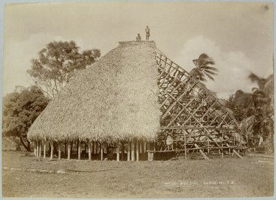समोआ में हाउस बिल्डिंग, c.1875 (सीपिया फोटो) द्वारा अज्ञात