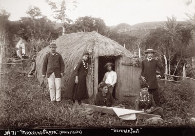 टप्पा बनाना, एक देशी कपड़ा, c.1875 (सीपिया फोटो) द्वारा अज्ञात