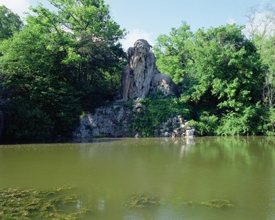 एपेनाइन कोलोसस का दृश्य (फोटो) द्वारा अज्ञात