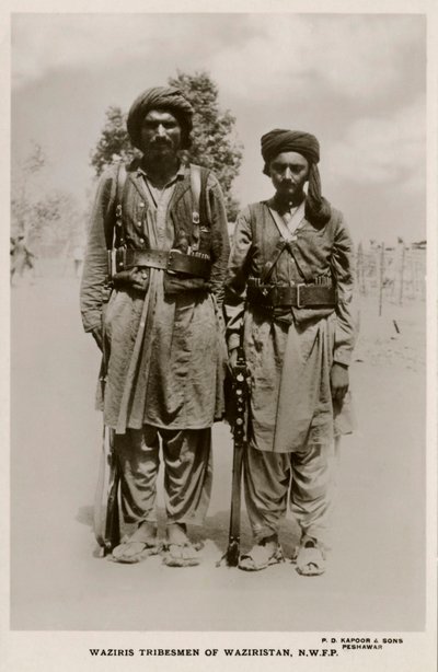  द्वारा अनजान कलाकार