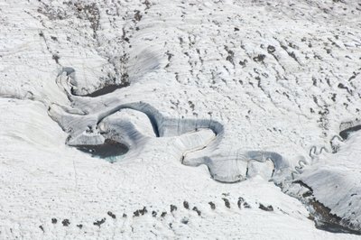 सीमा ग्लेशियर, जर्मेट, स्विट्जरलैंड द्वारा अज्ञात