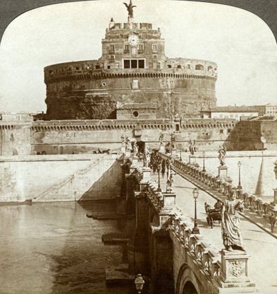 ब्रिज एंड कैसल ऑफ सेंट एंजेलो, रोम, इटली। द्वारा अंडरवुड और अंडरवुड