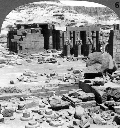 रामसेम, रामेस द्वितीय का मंदिर, थेब्स, मिस्र, 1905 में। द्वारा अंडरवुड और अंडरवुड