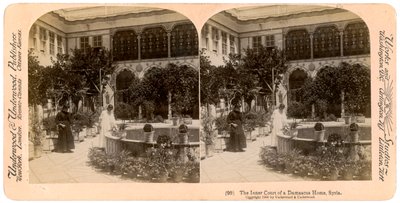 दमिश्क के घर, सीरिया, 1900 की आंतरिक अदालत। द्वारा अंडरवुड और अंडरवुड